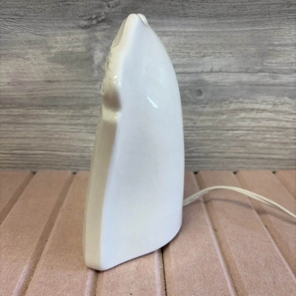 Vintage Porcelain Night Light Lamp with Angels Cherubs 6.25